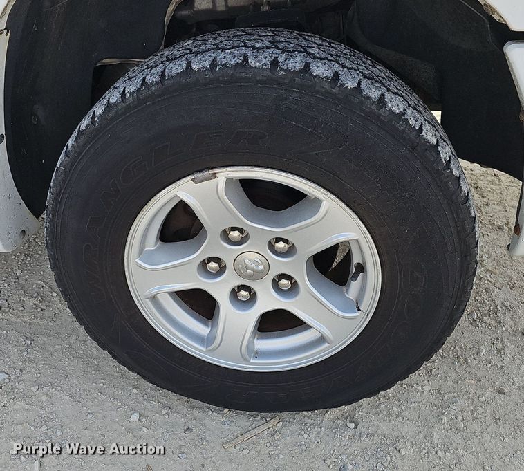 image for item EJ6001 2007 Dodge Dakota SLT Quad Cab pickup truck