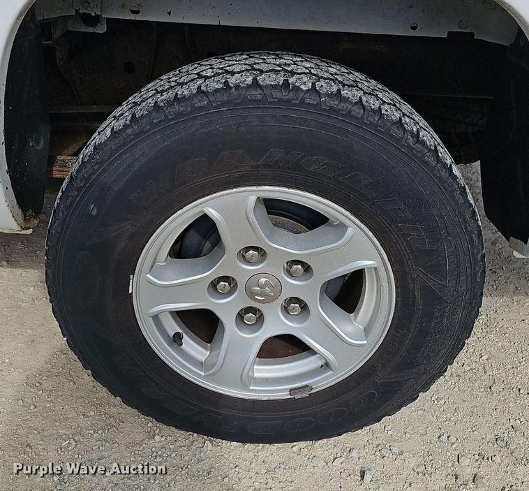 image for item EJ6001 2007 Dodge Dakota SLT Quad Cab pickup truck