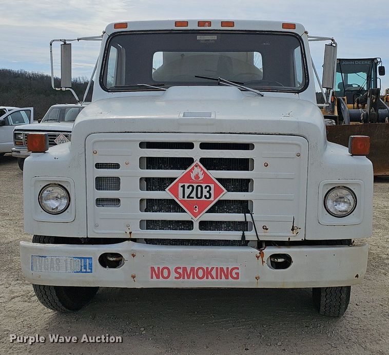 image for item EJ6003 1983 International 1754 fuel truck