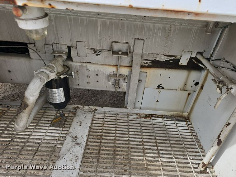 image for item EJ6003 1983 International 1754 fuel truck