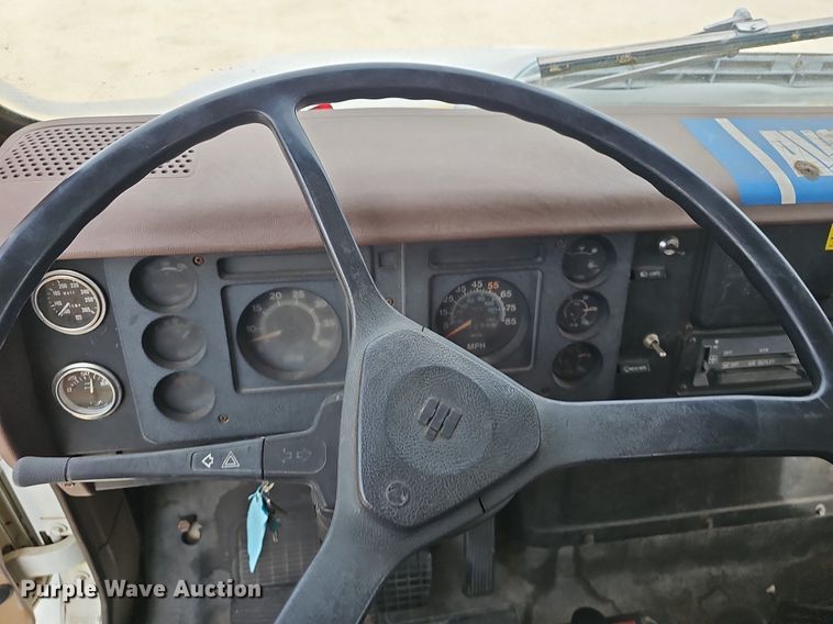 image for item EJ6003 1983 International 1754 fuel truck