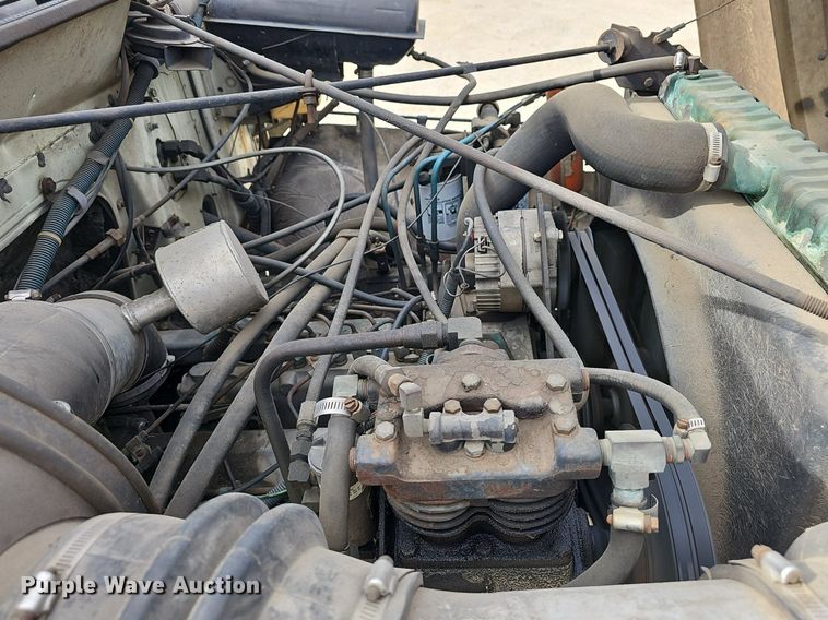 image for item EJ6003 1983 International 1754 fuel truck