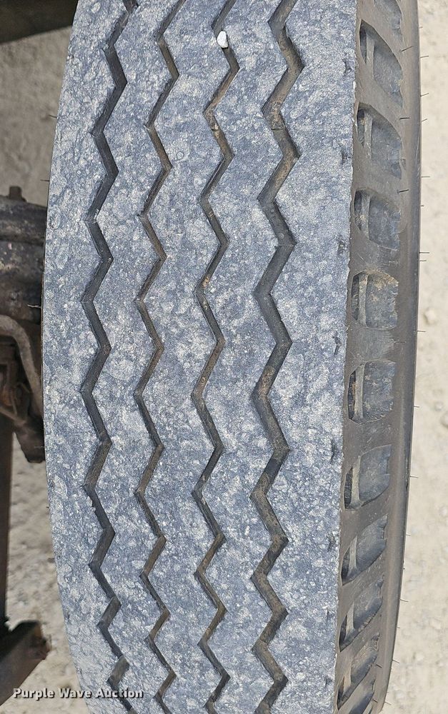 image for item EJ6003 1983 International 1754 fuel truck