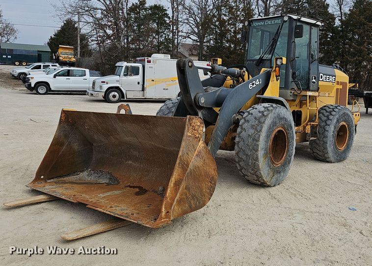 image for item EJ6004 2005 John Deere 624J wheel loader