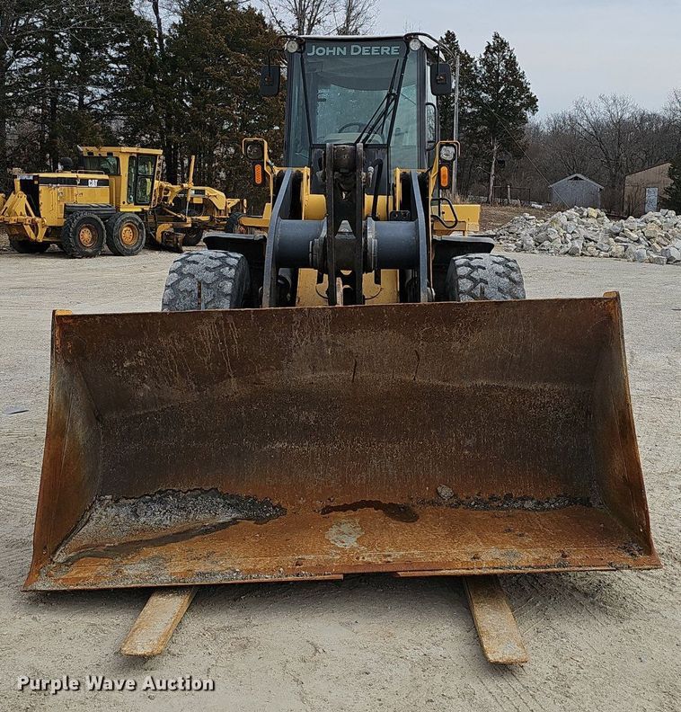 image for item EJ6004 2005 John Deere 624J wheel loader