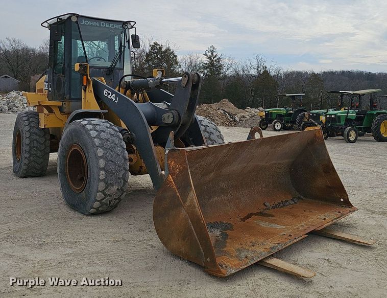 image for item EJ6004 2005 John Deere 624J wheel loader
