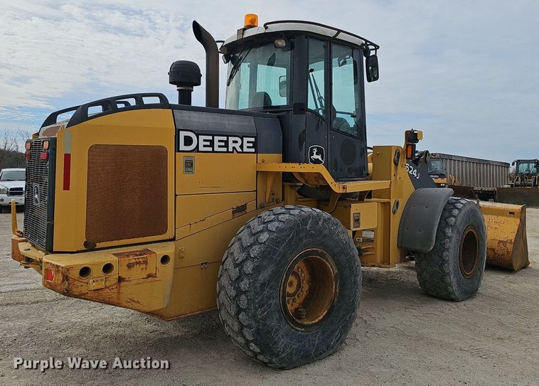 image for item EJ6004 2005 John Deere 624J wheel loader