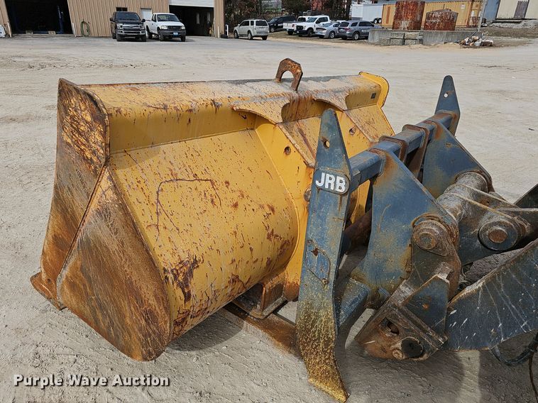 image for item EJ6004 2005 John Deere 624J wheel loader