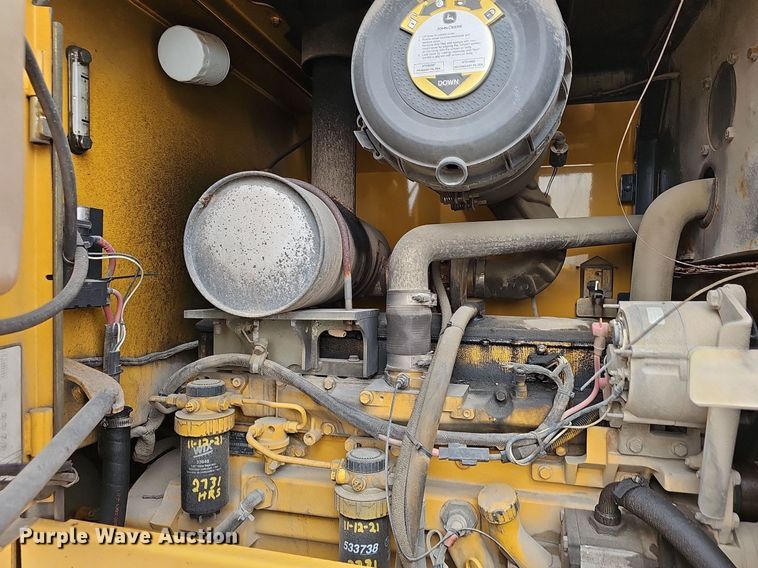 image for item EJ6004 2005 John Deere 624J wheel loader