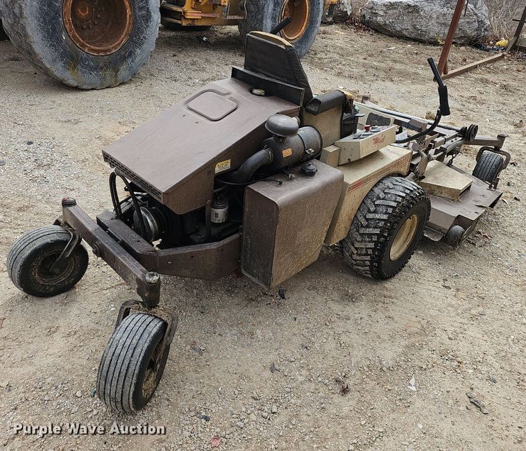 image for item EJ6005 Grasshopper  928D ZTR lawn mower