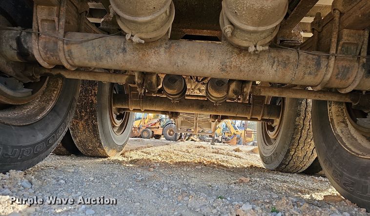 image for item EJ6007 2013 Travis Body 48FT. S/102 walking floor trailer