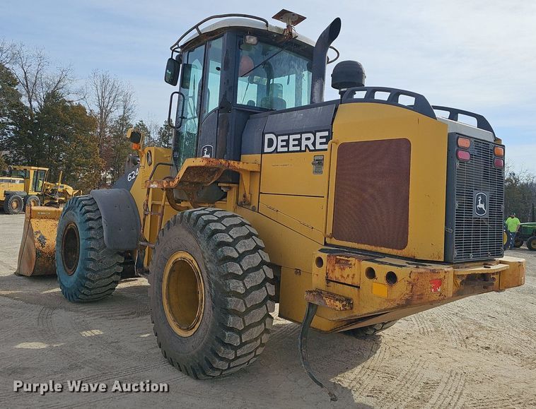image for item EJ6008 2004 John Deere 624J wheel loader