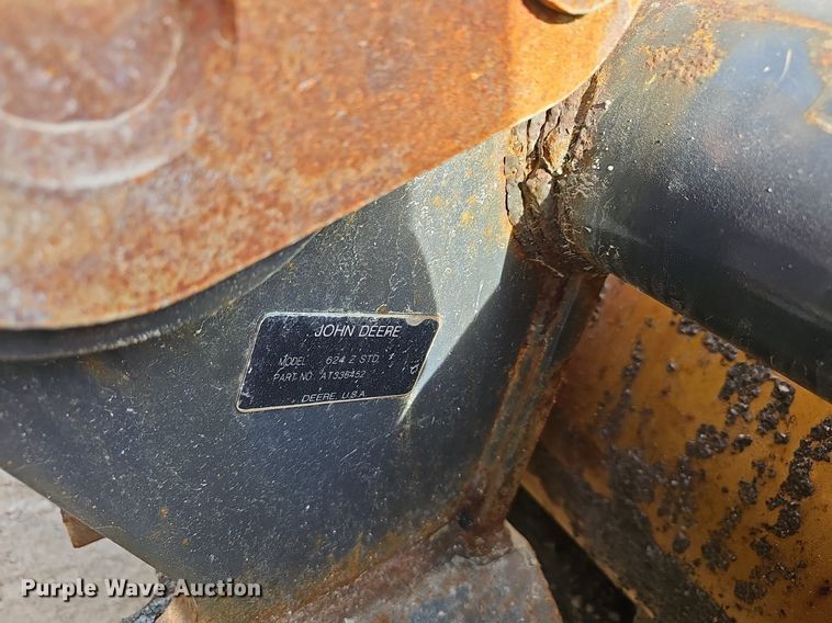 image for item EJ6008 2004 John Deere 624J wheel loader