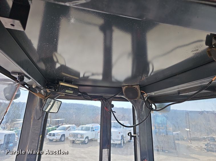 image for item EJ6008 2004 John Deere 624J wheel loader