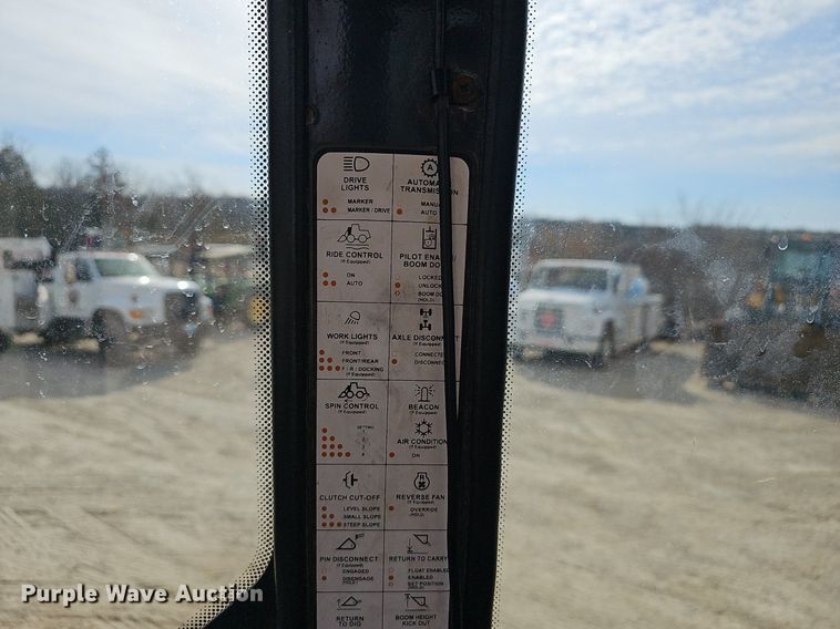 image for item EJ6008 2004 John Deere 624J wheel loader