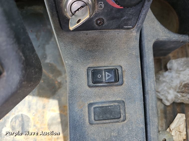 image for item EJ6008 2004 John Deere 624J wheel loader