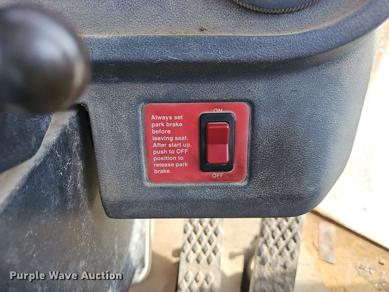 image for item EJ6008 2004 John Deere 624J wheel loader