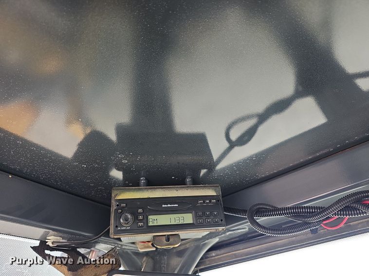 image for item EJ6008 2004 John Deere 624J wheel loader