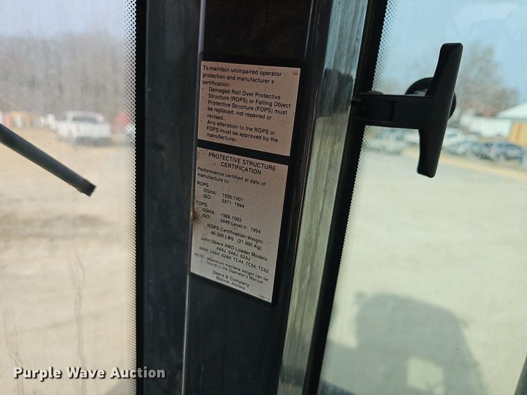 image for item EJ6008 2004 John Deere 624J wheel loader