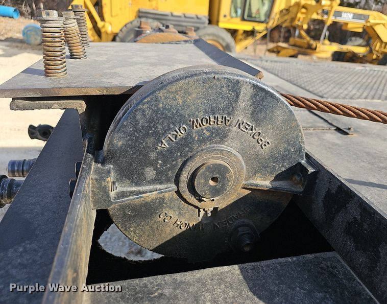 image for item EJ6009 1988 Landoll  drop deck trailer