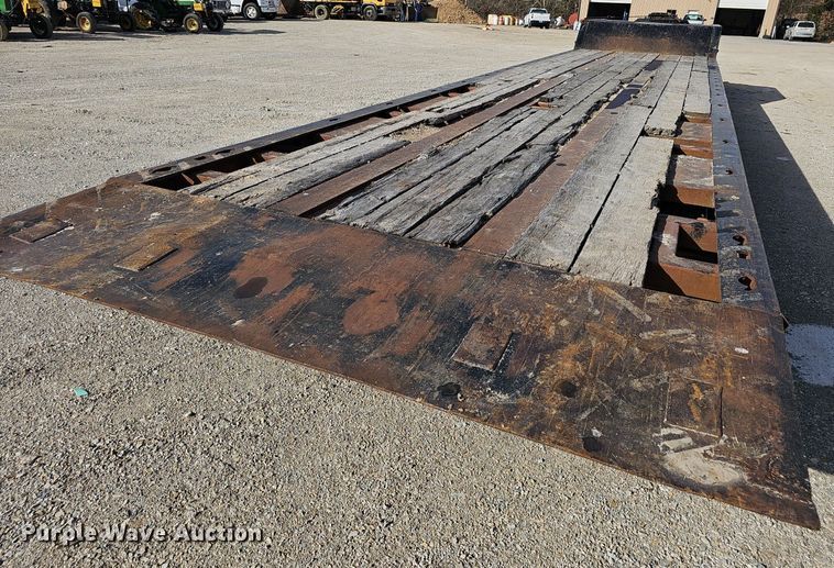 image for item EJ6009 1988 Landoll  drop deck trailer