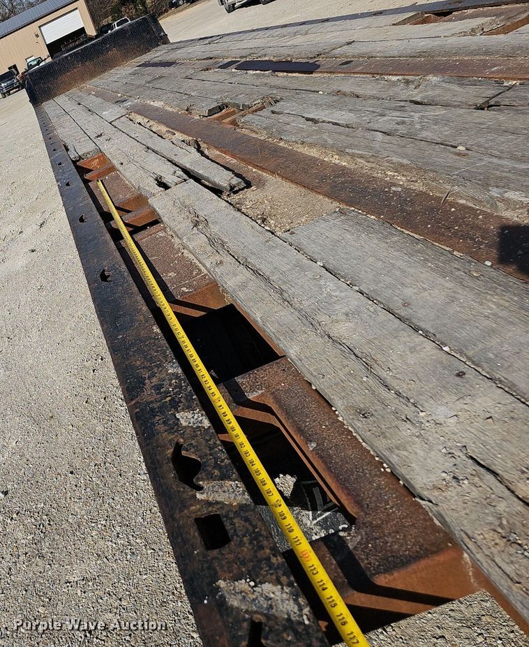 image for item EJ6009 1988 Landoll  drop deck trailer