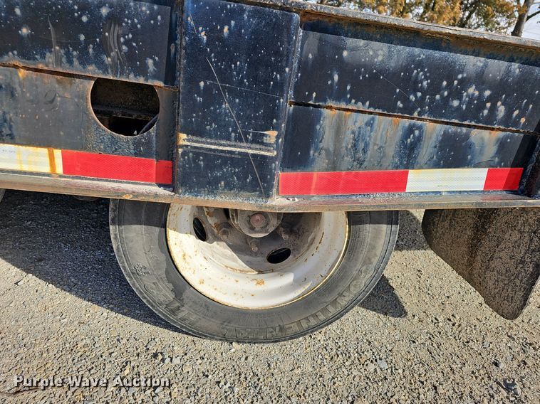 image for item EJ6009 1988 Landoll  drop deck trailer