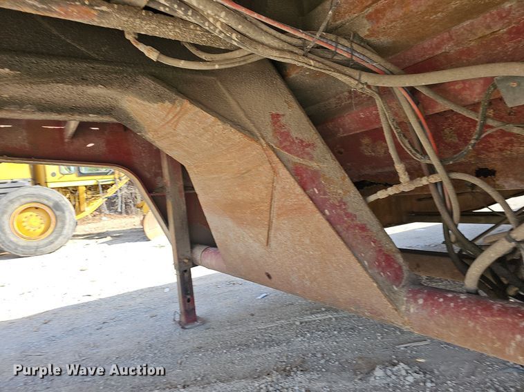 image for item EJ6009 1988 Landoll  drop deck trailer