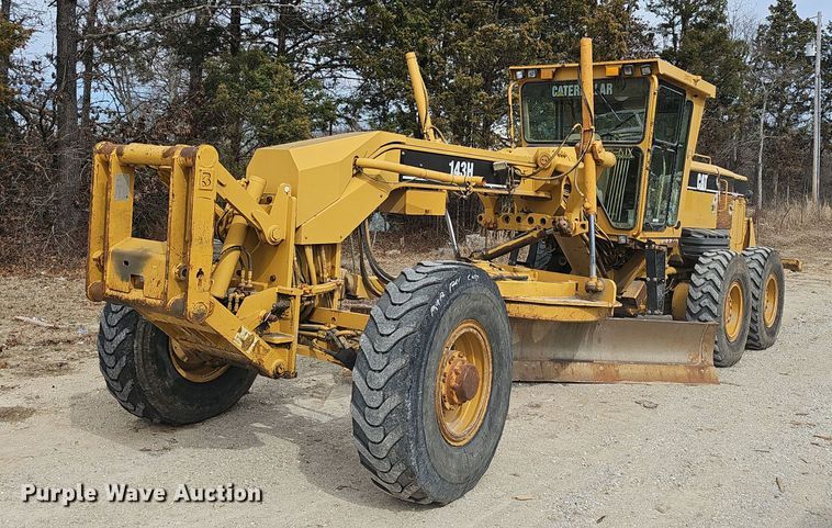 image for item EJ6010 2004 Caterpillar  143H motor grader