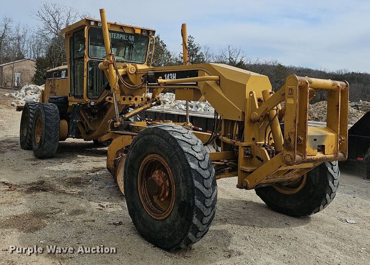 image for item EJ6010 2004 Caterpillar  143H motor grader