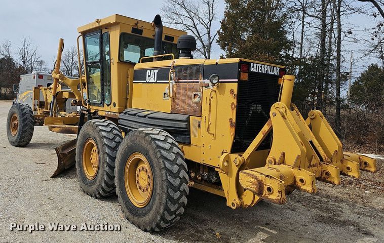 image for item EJ6010 2004 Caterpillar  143H motor grader