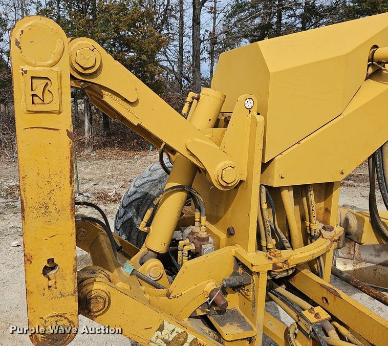 image for item EJ6010 2004 Caterpillar  143H motor grader