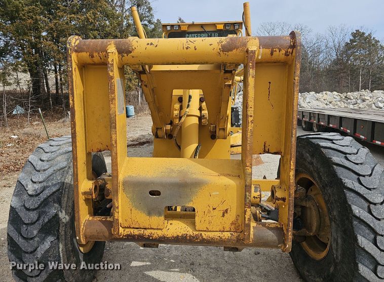 image for item EJ6010 2004 Caterpillar  143H motor grader