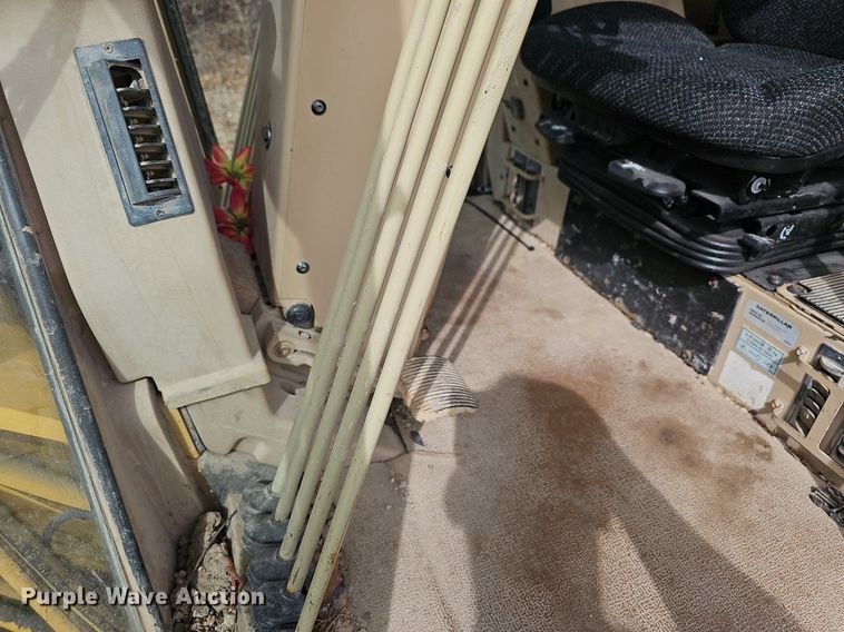 image for item EJ6010 2004 Caterpillar  143H motor grader