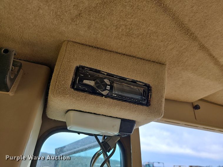 image for item EJ6010 2004 Caterpillar  143H motor grader