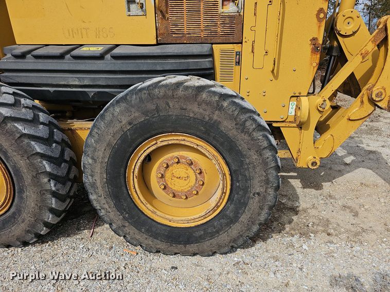 image for item EJ6010 2004 Caterpillar  143H motor grader