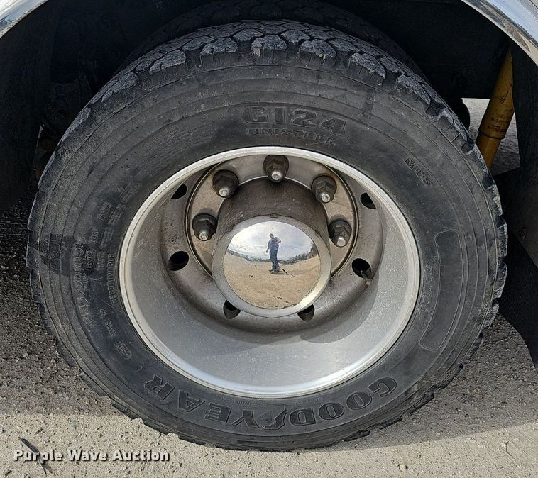 image for item EJ6011 1998 Freightliner FL60 ambulance