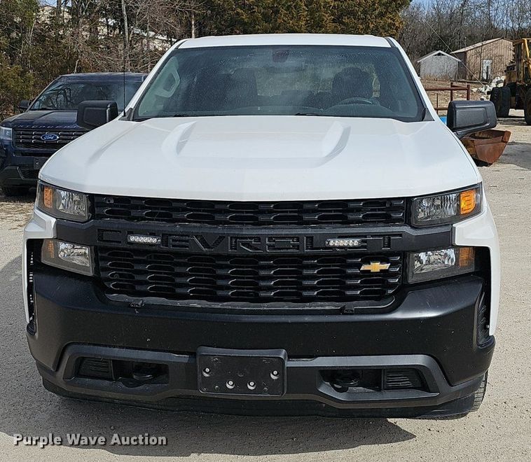 image for item EJ6012 2019 Chevrolet Silverado 1500 Crew Cab pickup truck