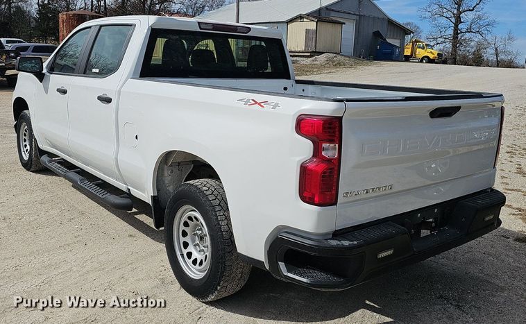 image for item EJ6012 2019 Chevrolet Silverado 1500 Crew Cab pickup truck