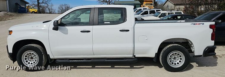 image for item EJ6012 2019 Chevrolet Silverado 1500 Crew Cab pickup truck