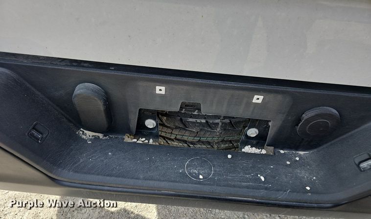 image for item EJ6012 2019 Chevrolet Silverado 1500 Crew Cab pickup truck