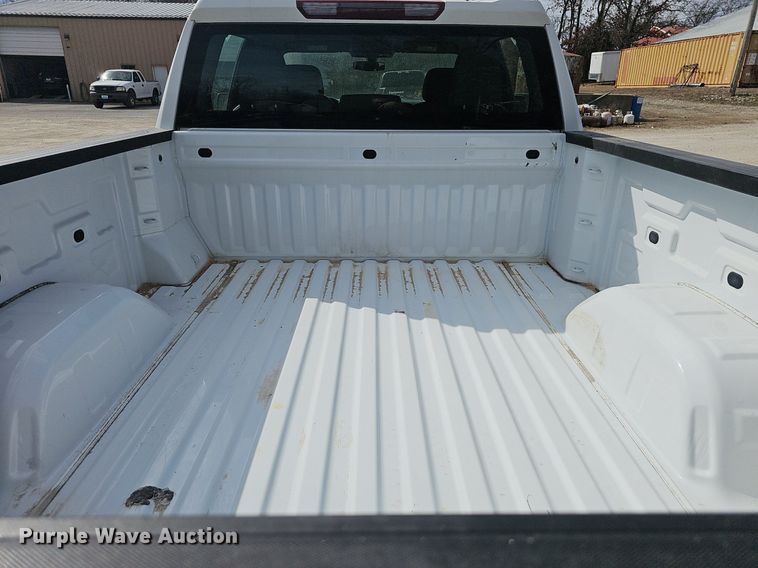 image for item EJ6012 2019 Chevrolet Silverado 1500 Crew Cab pickup truck