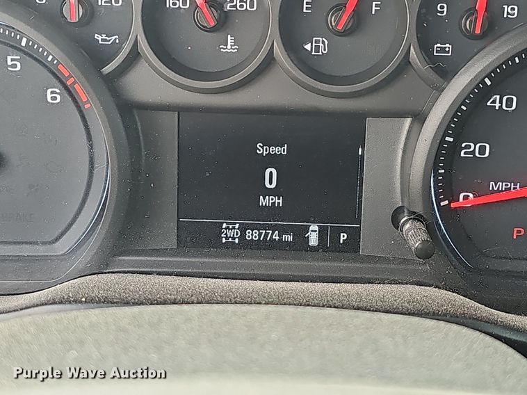 image for item EJ6012 2019 Chevrolet Silverado 1500 Crew Cab pickup truck