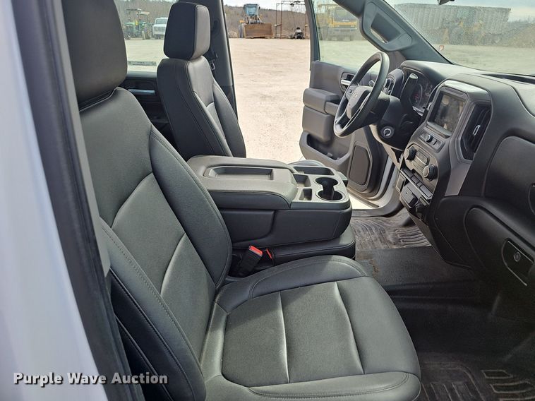 image for item EJ6012 2019 Chevrolet Silverado 1500 Crew Cab pickup truck