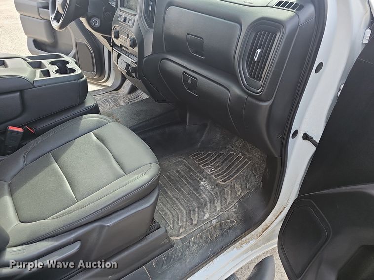 image for item EJ6012 2019 Chevrolet Silverado 1500 Crew Cab pickup truck