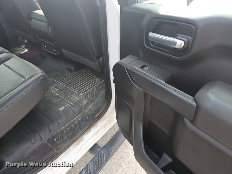 image for item EJ6012 2019 Chevrolet Silverado 1500 Crew Cab pickup truck