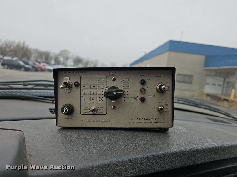 image for item EJ6082 2010 Dodge Ram 5500HD Quad Cab flatbed truck