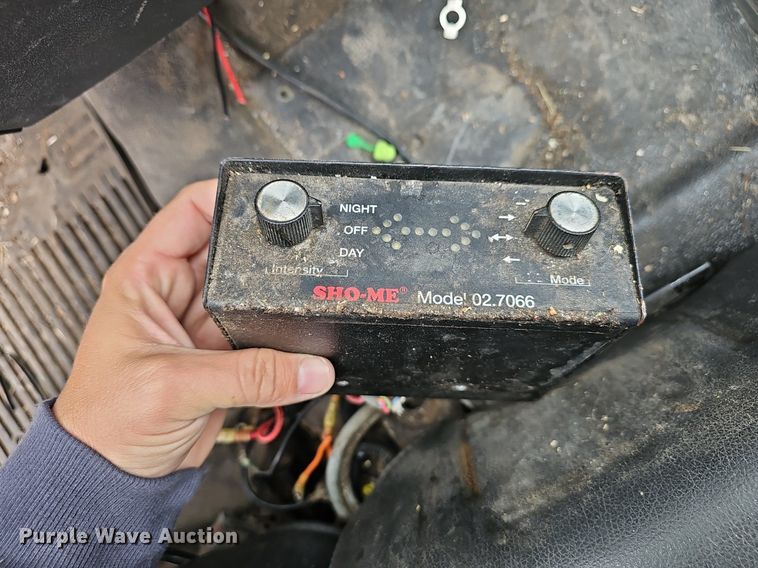 image for item EJ6082 2010 Dodge Ram 5500HD Quad Cab flatbed truck