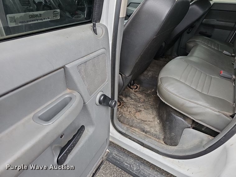 image for item EJ6082 2010 Dodge Ram 5500HD Quad Cab flatbed truck