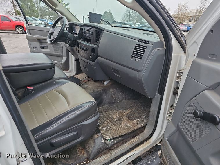 image for item EJ6082 2010 Dodge Ram 5500HD Quad Cab flatbed truck